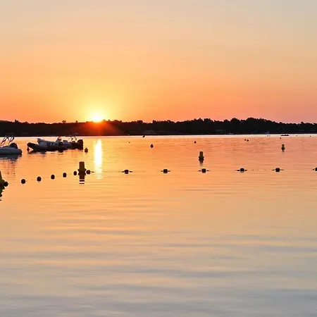 Les Ilots D'or Кемпинг 3*