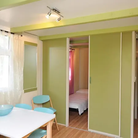 Les Ilots D'or キャンプ場 3*