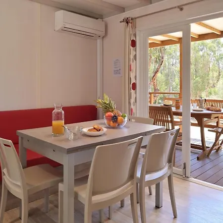 אתר קמפינג Les Ilots D'or 3*