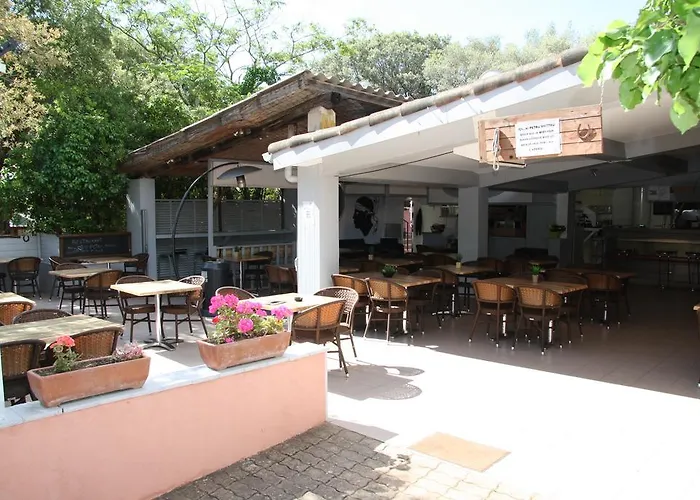 Les Ilots D'or Parque de Campismo 3*